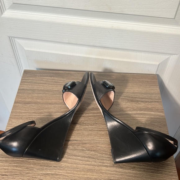 KATE SPADE NEW YORK BLACK STUDDED OPEN TOE WEDGES IN SIZE 9.5 B - Picture 6 of 8